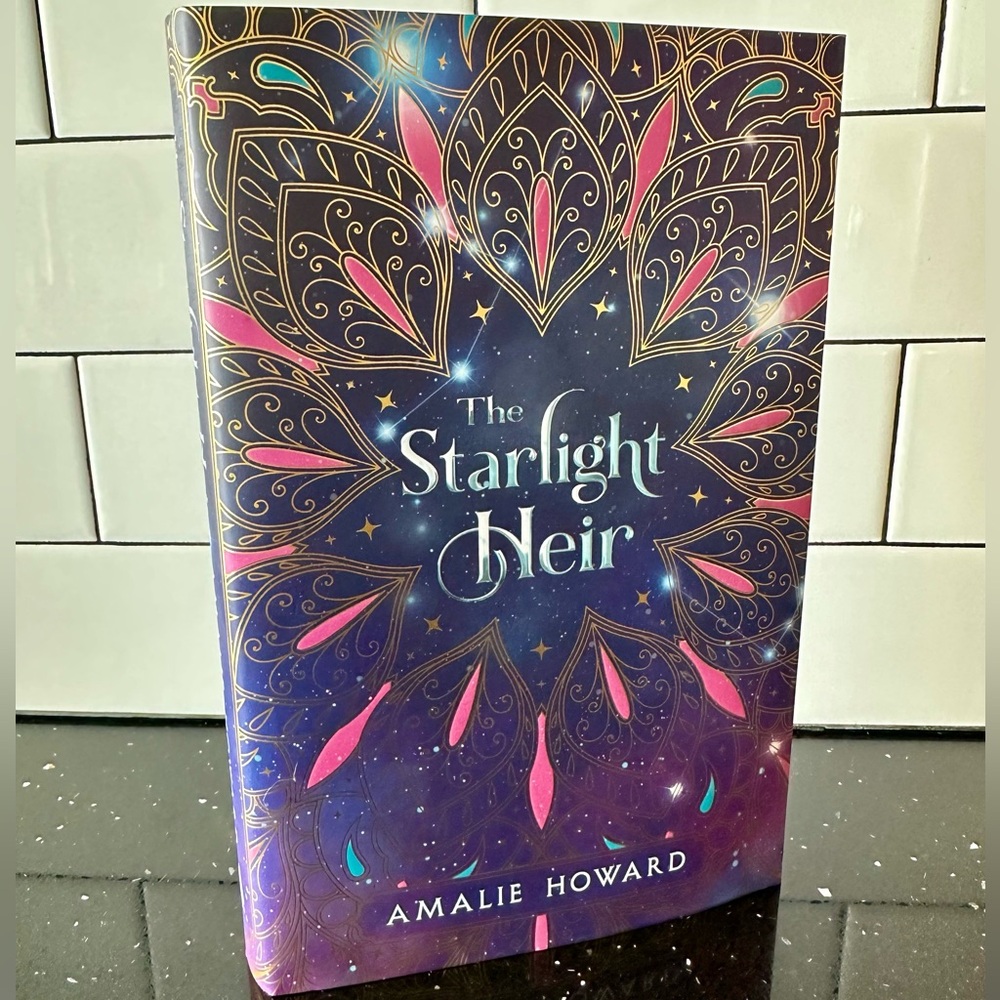 The Starlight Heir | Amalie Howard | FairyLoot Exclusive Edition